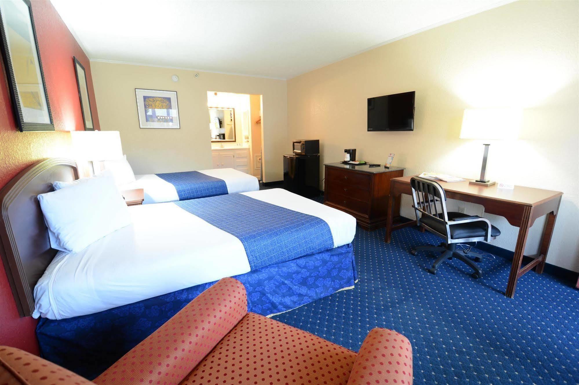 Magnuson Hotel Virginia Beach Exterior foto